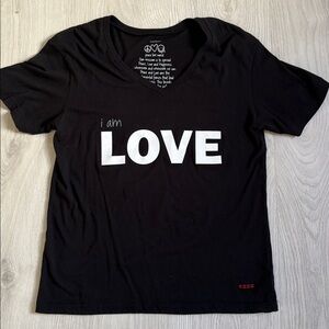 Peace Love World Black 'I Am Love' Tee